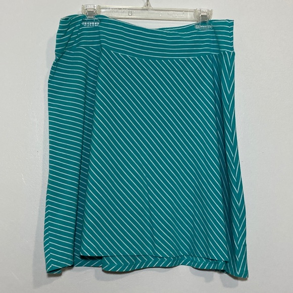 Columbia Dresses & Skirts - Columbia PFG Teal and White Striped Skirt